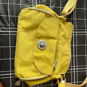 Baggallini crossbody